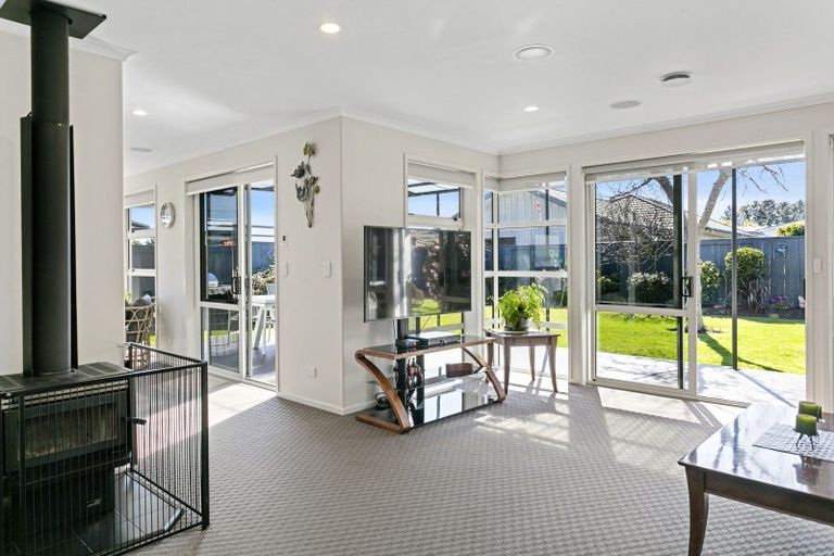 Photo of property in 4 Ernest Kemp Rise, Wharewaka, Taupo, 3330