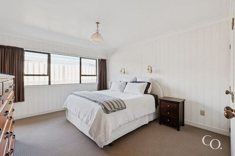 Photo of property in 17 Freyberg Street, Otumoetai, Tauranga, 3110