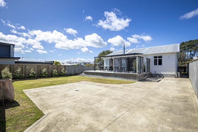 Photo of property in 7b French Street, Moturoa, New Plymouth, 4310