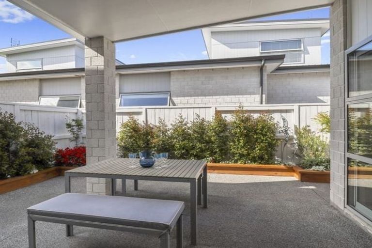 Photo of property in 4 Taniko Lane, Papamoa, 3118