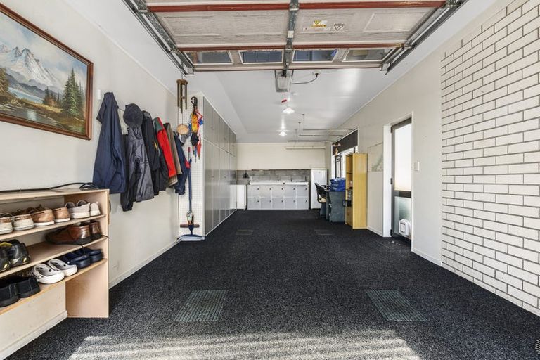 Photo of property in 45d Paynters Avenue, Strandon, New Plymouth, 4312