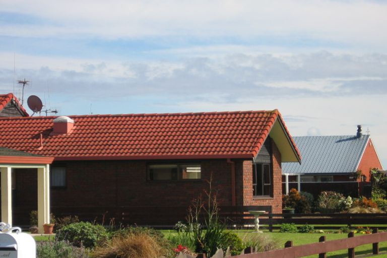 Photo of property in 21 Kiriwai Place, Matua, Tauranga, 3110