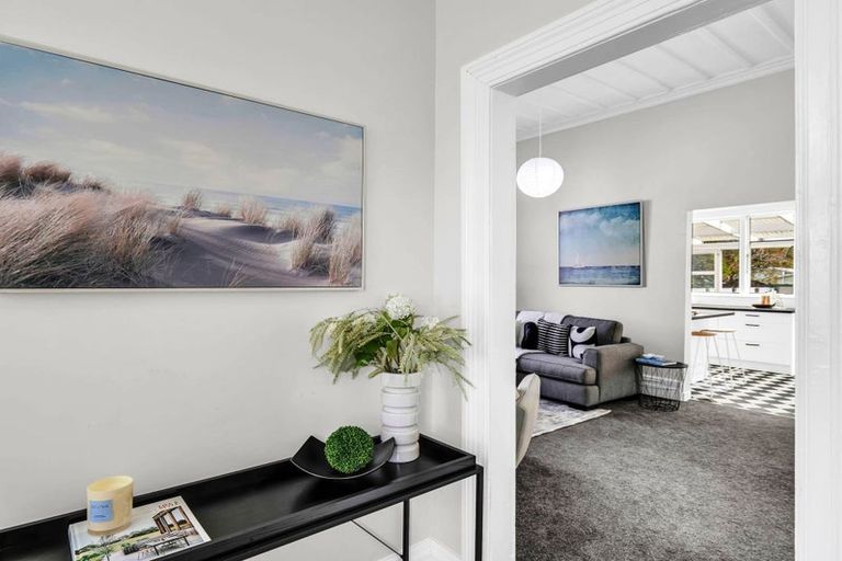 Photo of property in 15 Kelvin Street, Aramoho, Whanganui, 4500