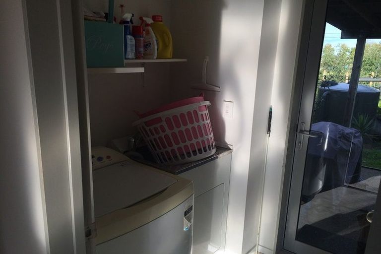 Photo of property in 163 Oraha Road, Kumeu, 0892