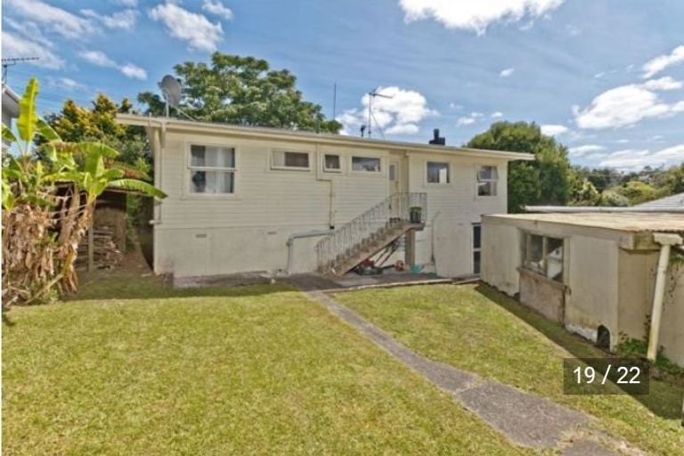 Photo of property in 23 Ellice Road, Totara Vale, Auckland, 0629
