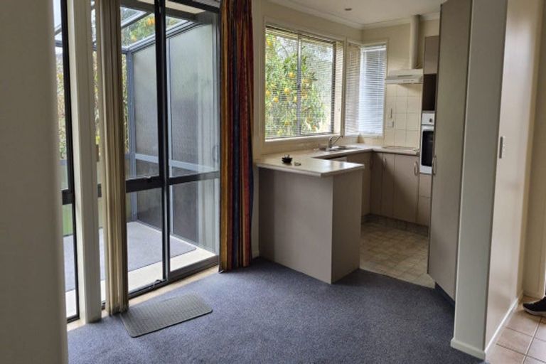 Photo of property in 7 Locksley Lane, Hamilton East, Hamilton, 3216