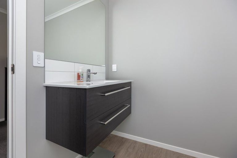 Photo of property in 12 Faydon Close, Ohau, Levin, 5570