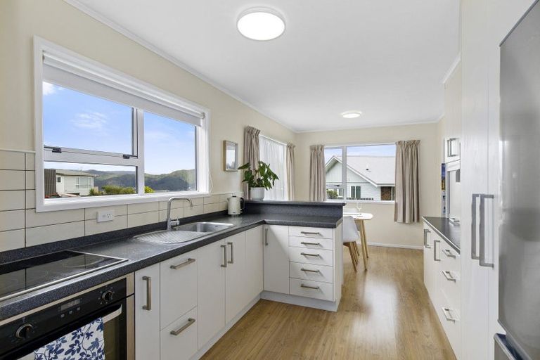 Photo of property in 42 Mulberry Street, Maungaraki, Lower Hutt, 5010