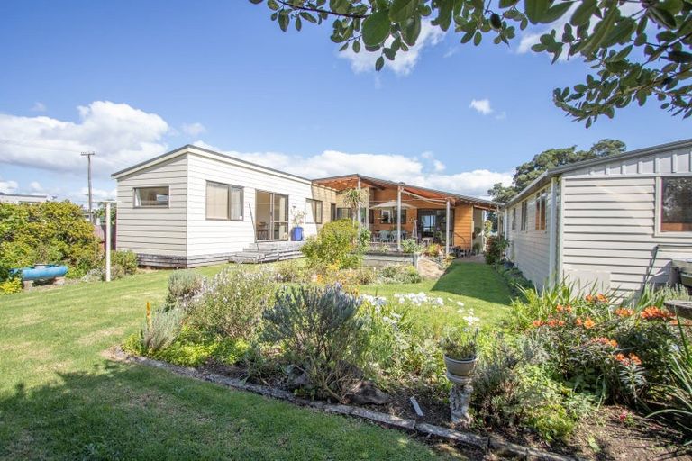 Photo of property in 8 Seaview Avenue, Te Puru, Thames, 3575