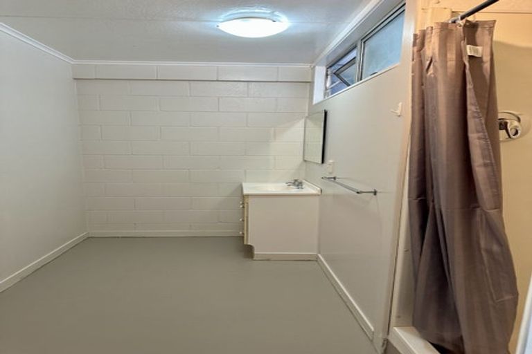 Photo of property in 21 Bulteel Street, New Plymouth, 4310