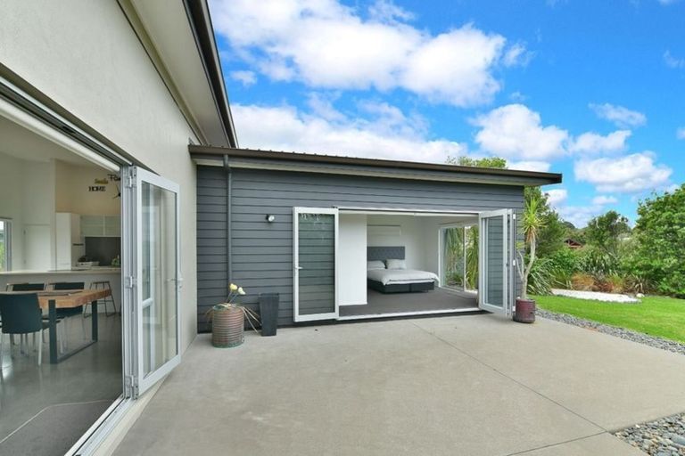 Photo of property in 76 Omana Avenue, Shelly Beach, Helensville, 0874