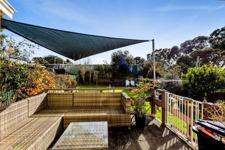 Photo of property in 72 Barrett Street, Westown, New Plymouth, 4310