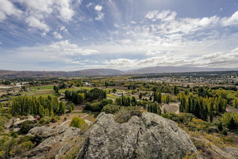 Photo of property in 28 Lanes Road, Bridge Hill, Alexandra, 9320