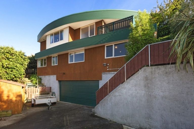 Photo of property in 8a Cullen Place, Tawa, Wellington, 5028