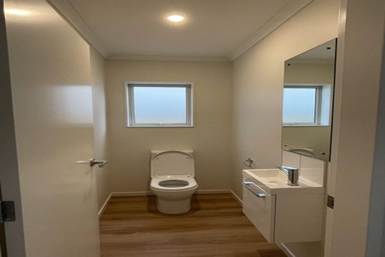 Photo of property in 25 Stockport Grove, Churton Park, Wellington, 6037