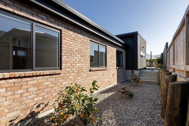 Photo of property in 22 Stingray Drive, Omokoroa, 3114