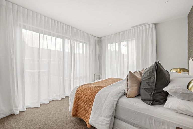 Photo of property in 17 Bradshaw Terrace, Riccarton, Christchurch, 8011