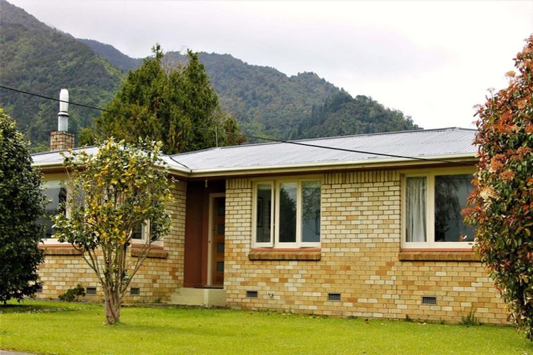 Photo of property in 24 Shakespeare Street, Te Aroha, 3320