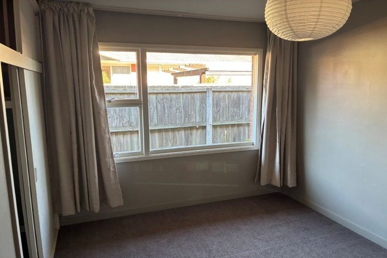Photo of property in 2/7 Camberwell Place, Avonhead, Christchurch, 8042
