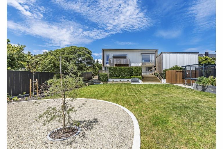 Photo of property in 26 Waru Street, Khandallah, Wellington, 6035