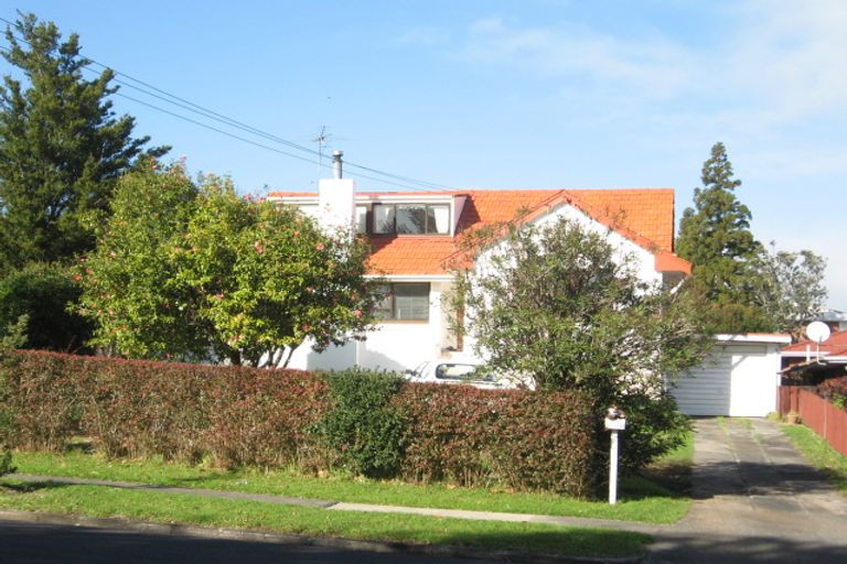 Photo of property in 13 Grande Vue Road, Hillpark, Auckland, 2102