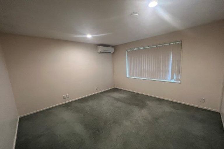 Photo of property in 15 Cardigan Bay Place, Addington, Christchurch, 8024