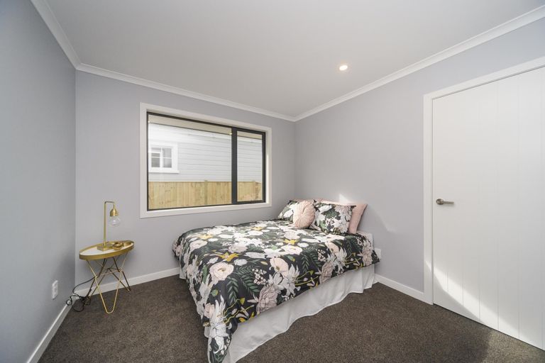 Photo of property in 18 Raglan Avenue, Cloverlea, Palmerston North, 4412