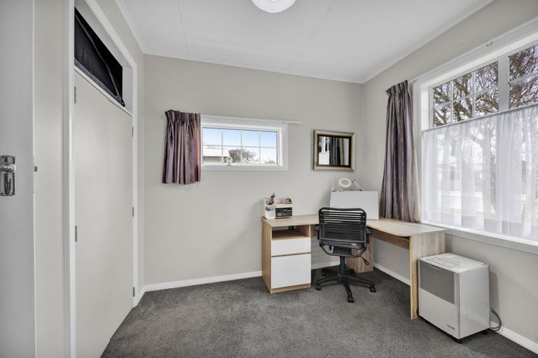 Photo of property in 74 Puriri Street, Hawera, 4610