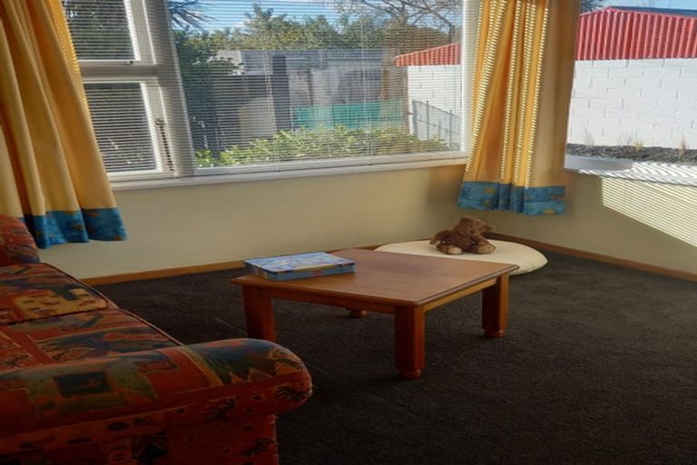 Photo of property in 90a Mackenzie Avenue, Woolston, Christchurch, 8023