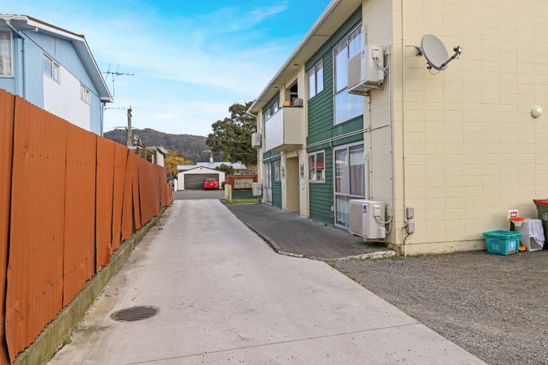 Photo of property in 102 Martin Street, Wallaceville, Upper Hutt, 5018