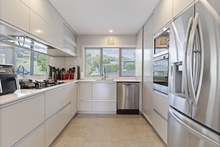 Photo of property in 6 Commodore Court, Gulf Harbour, Whangaparaoa, 0930