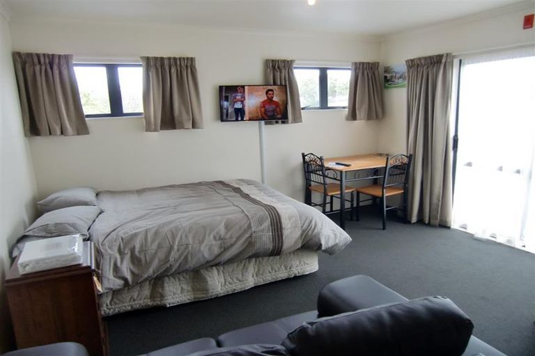 Photo of property in 11 Ruahine Street, Roslyn, Palmerston North, 4414