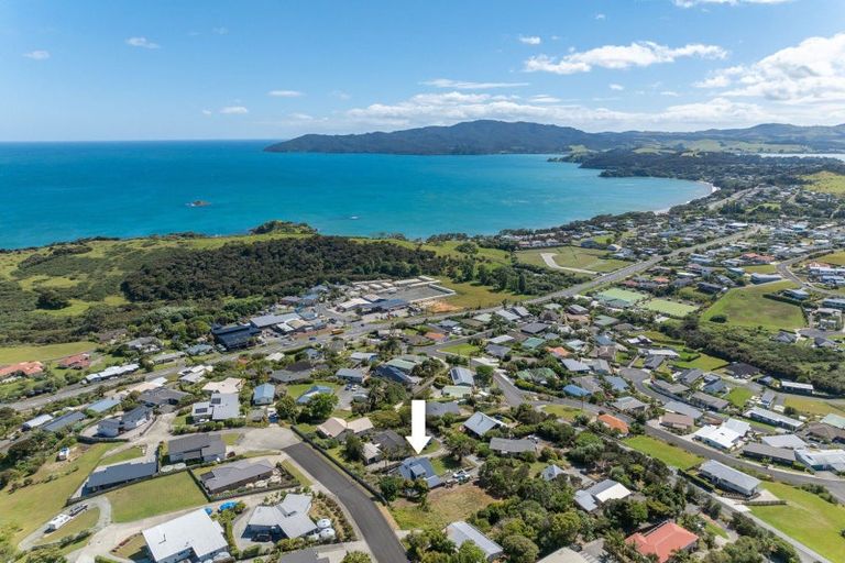 Photo of property in 8 Haekaro Lane, Cable Bay, 0420