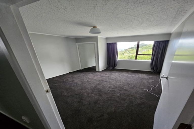 Photo of property in 179 Miromiro Road, Normandale, Lower Hutt, 5010