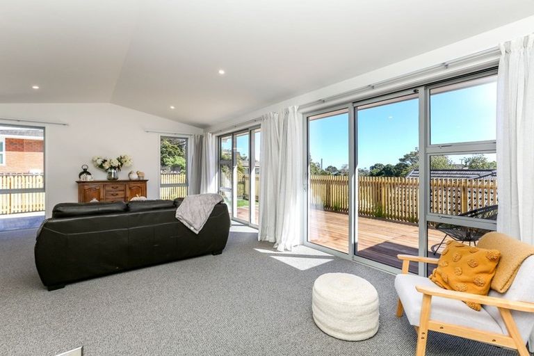 Photo of property in 6b Burns Street, Westown, New Plymouth, 4310