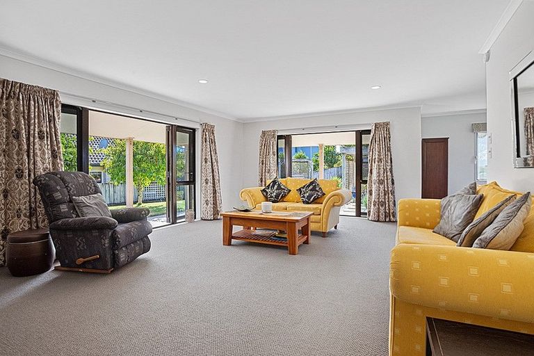 Photo of property in 39 Browns Drive, Waihi Beach, 3611