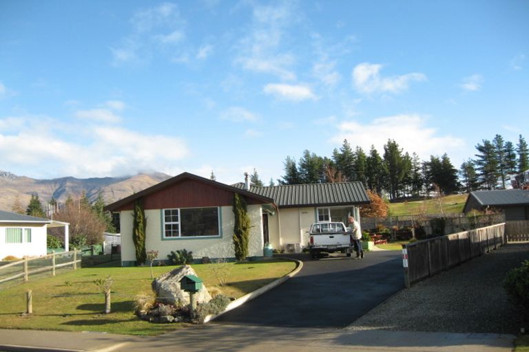 Photo of property in 27 Achilles Place, Wanaka, 9305