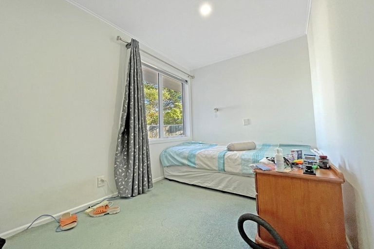 Photo of property in 27 Silverbirch Grove, Churton Park, Wellington, 6037