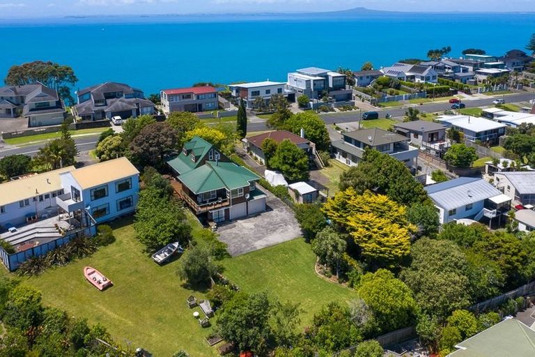 Photo of property in 70 Tiri Road, Manly, Whangaparaoa, 0930