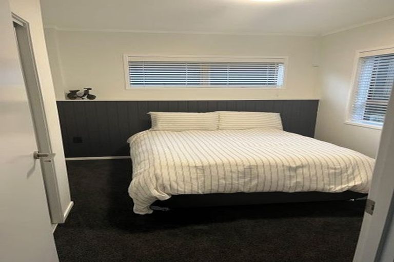 Photo of property in 1/3 Nickleby Place, Mellons Bay, Auckland, 2014