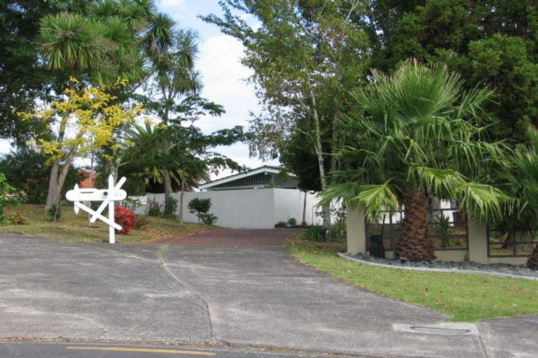 Photo of property in 9a Waiake Street, Torbay, Auckland, 0630