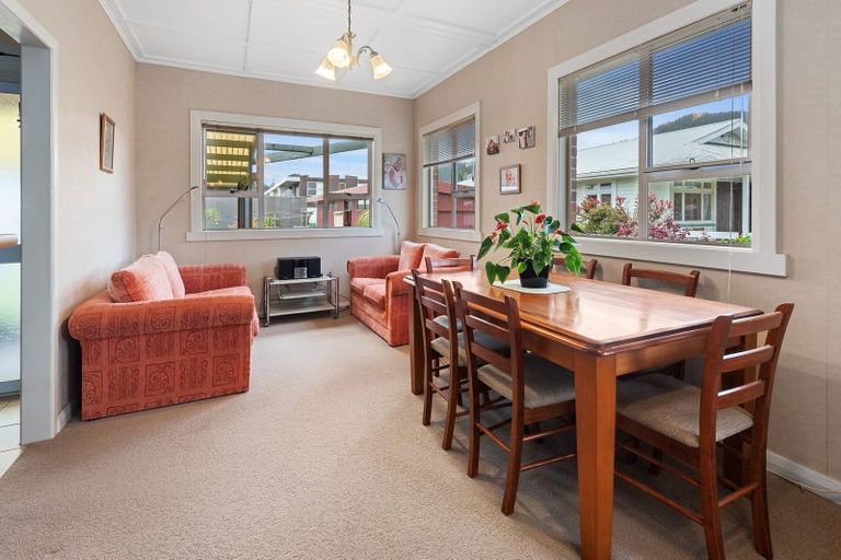 Photo of property in 13 Shortland Street, Regent, Whangarei, 0112