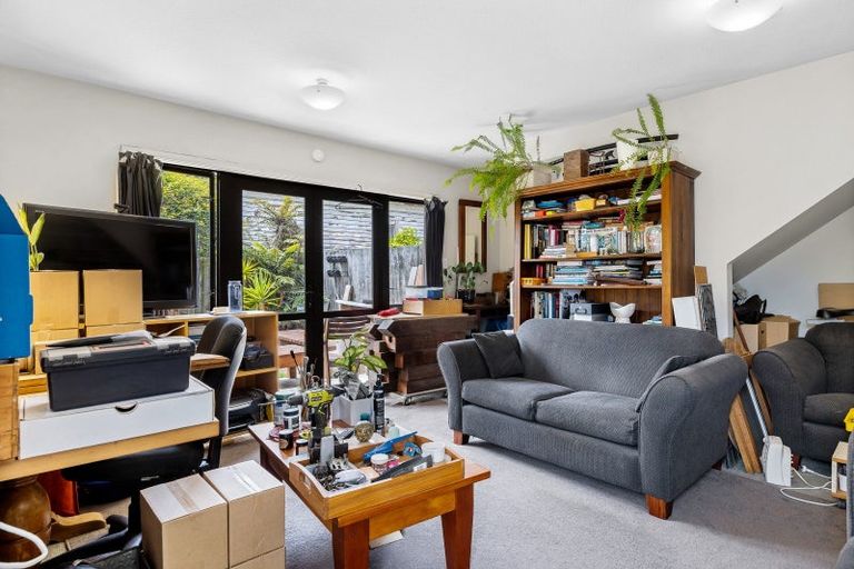 Photo of property in 2/36 Mathesons Road, Phillipstown, Christchurch, 8011