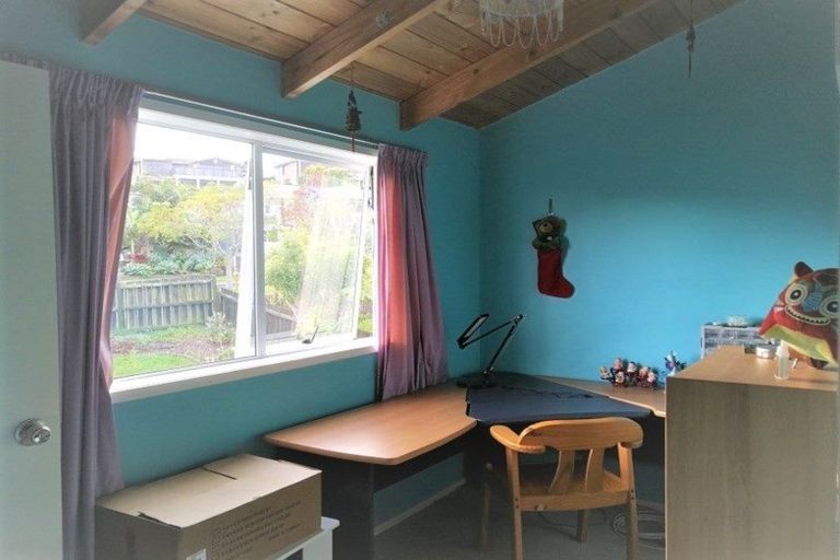 Photo of property in 6 Da Vinci Place, West Harbour, Auckland, 0618