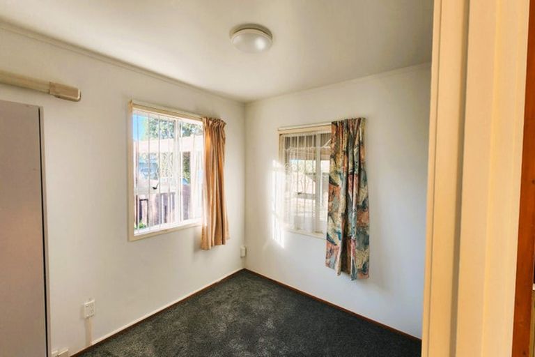 Photo of property in 26 Tamaki Bay Drive, Pakuranga, Auckland, 2010