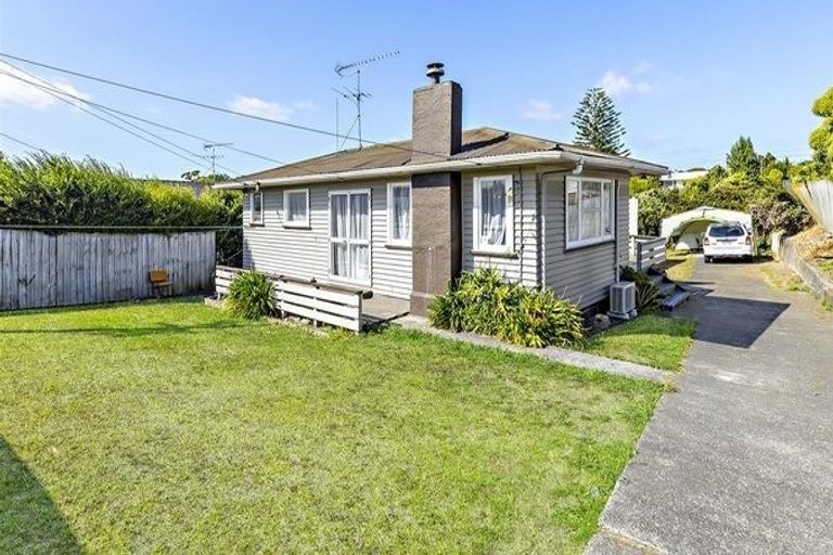 Photo of property in 51 Beaumonts Way, Manurewa, Auckland, 2102