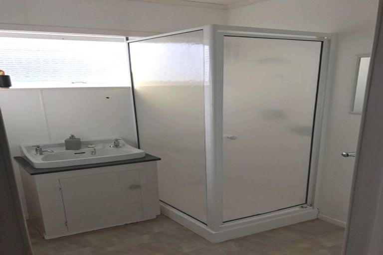 Photo of property in 1/23 Hamblyn Street, Strandon, New Plymouth, 4312