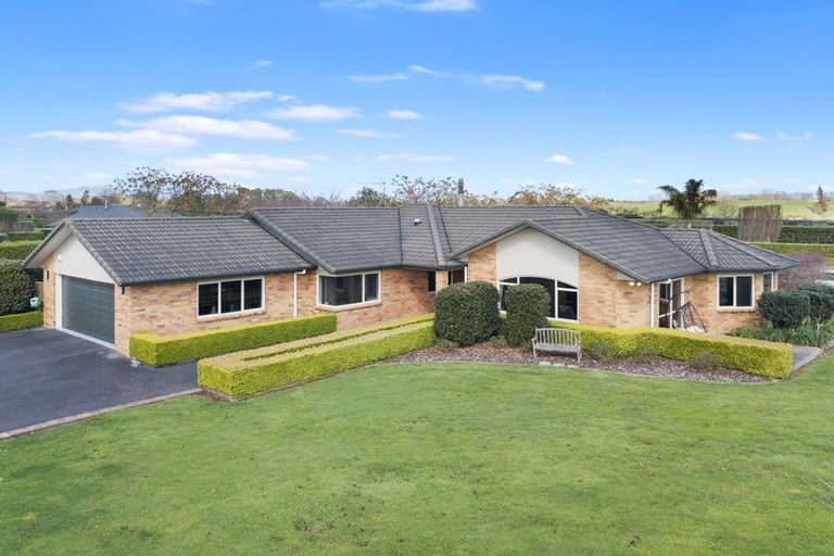 Photo of property in 82 Hooker Road, Tamahere, Hamilton, 3283