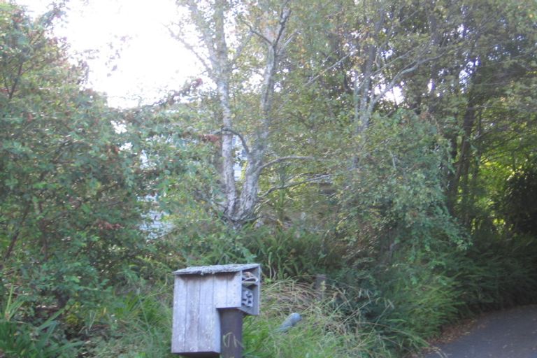 Photo of property in 2/53 Seaton Road, Murrays Bay, Auckland, 0630