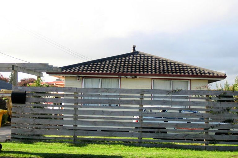 Photo of property in 61 Martin Road, Paraparaumu Beach, Paraparaumu, 5032